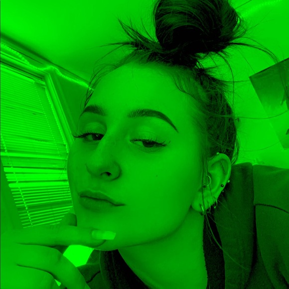 Meet your Posher, Dani - Picture 10 of 10